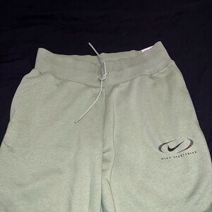 Nike women sweats